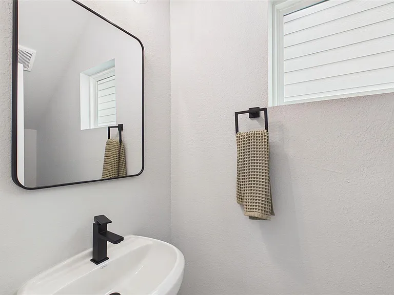 3748 Corder St — Photo 11