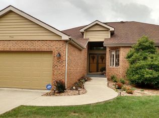 704 Creekside Dr, Lancaster, OH 43130