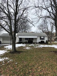 2908 Emerald Lake Blvd, Willoughby Hills, OH, 44092