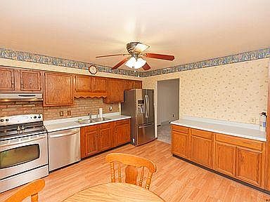 2nd image of 2178 Sterling Ave
