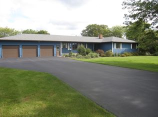 2103 Barnes Rd, Walworth, NY 14568