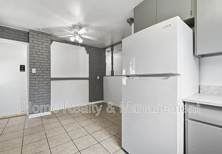 10712 Loren Ln — Photo 17