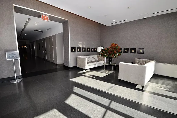 Rented by Corcoran | media 23