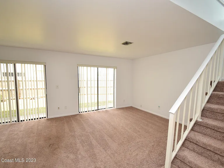 658 Atlantic Dr — Photo 33