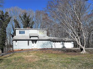 2413 Dogwood Dr, East Bend, NC 27018
