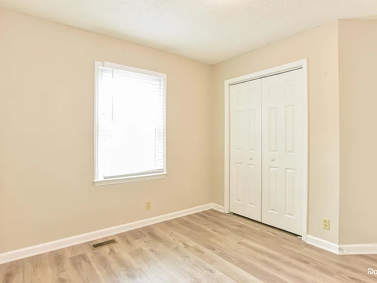1110 E Rye Ct — Photo 14