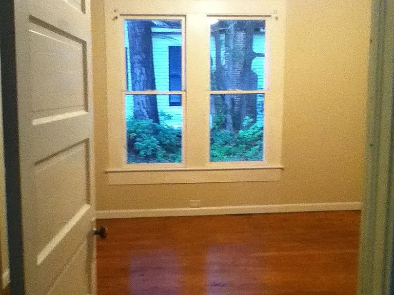 306 Grady St — Photo 11