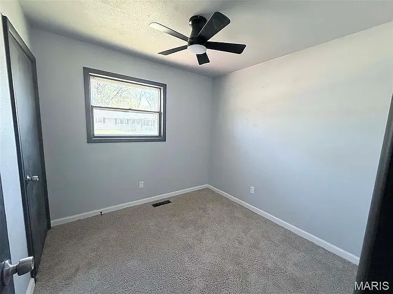 1150 Price St — Photo 3
