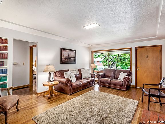 4th image of 9759 SE 33rd Ave