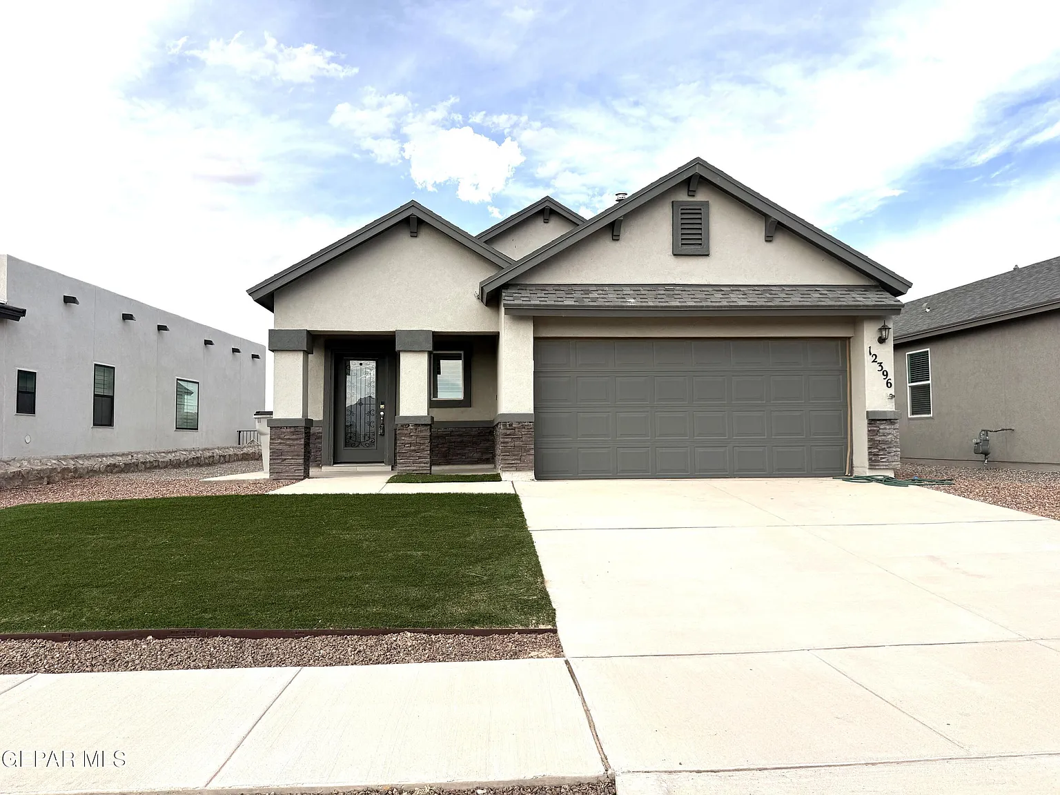 4 bed, 3.0 bath, 1794 sqft, $2,300 — Photo 1