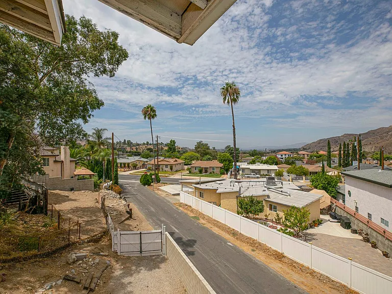 11029 Eldora Ave — Photo 38