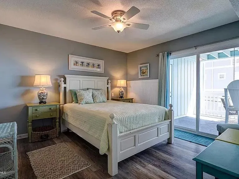 504 Carolina Beach Ave S #2K — Photo 5