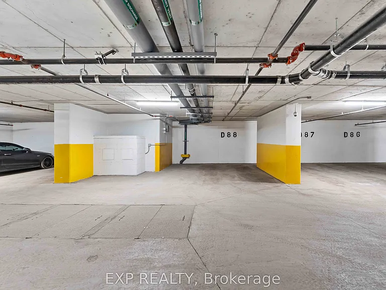 180 George St #2607 — Photo 42