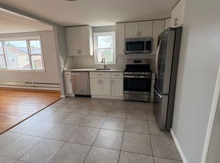 211 Sherman St FLOOR 2, Linden, NJ 07036