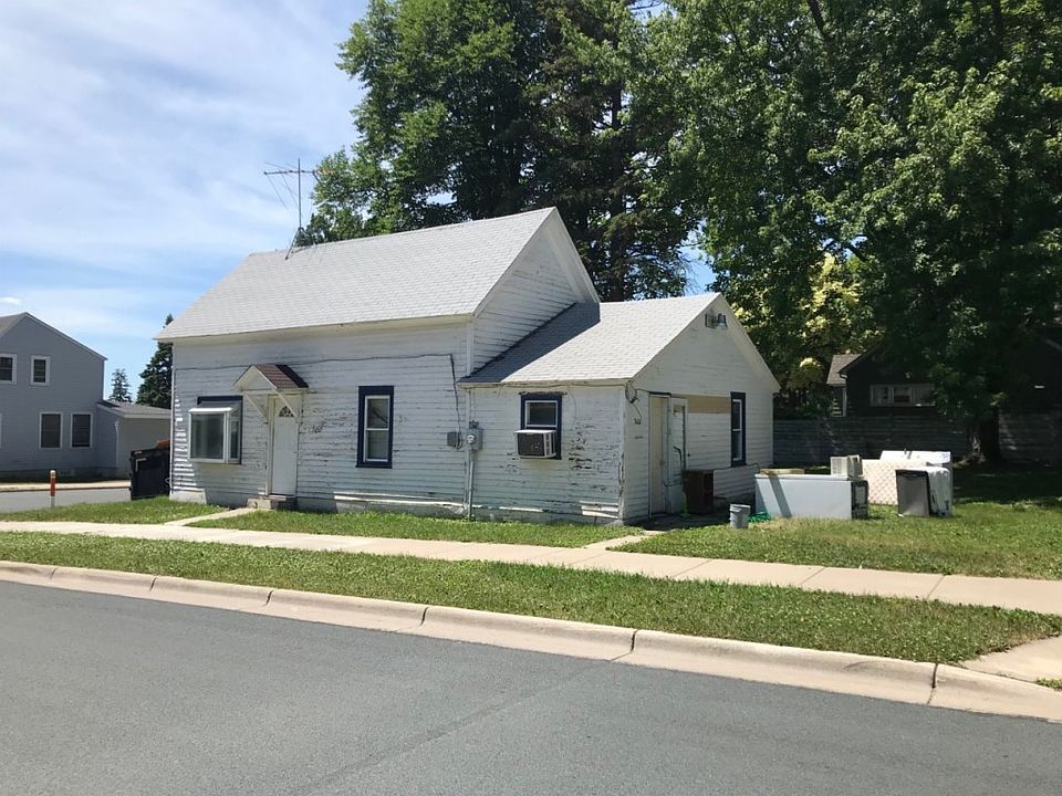 2nd image of 300 Central Ave N