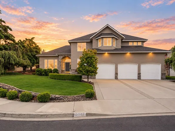 2021 Broadhurst Place, Wenatchee, WA 98801
