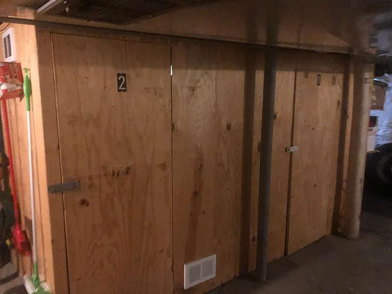 Storage unit