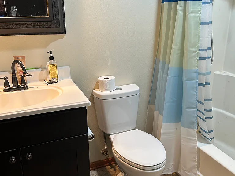 4825 Woodland Ave #5 — Photo 5