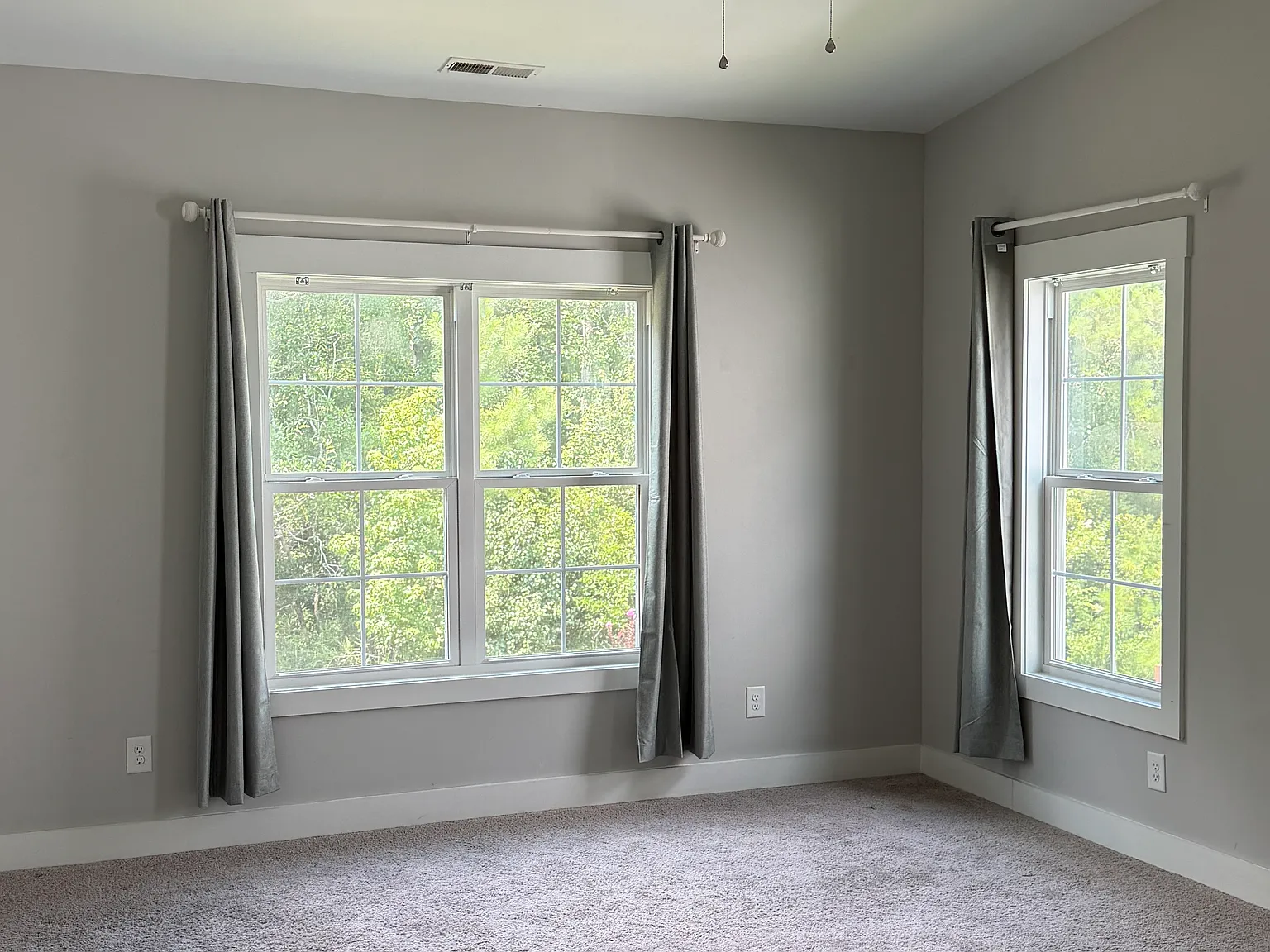 3 bed, 2.5 bath, 1579 sqft, $1,200 — Photo 2