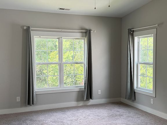 2nd image of 76 Manchester Ln