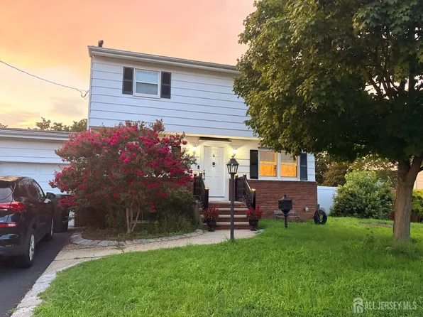 4 Bucknell Dr, Hazlet, NJ 07730