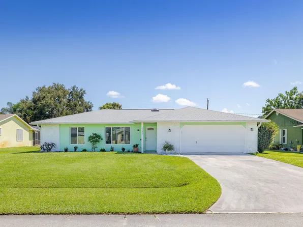 2432 SE Caligula Avenue, Port St Lucie, FL 34952