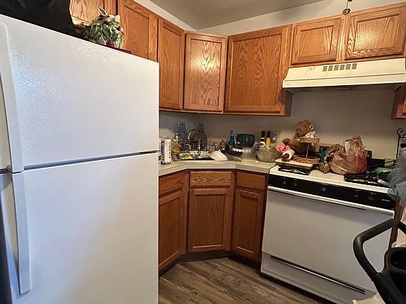2nd image of 112 Darnell Ln #1A