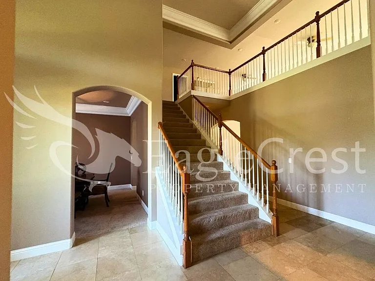 44 Vinehill Dr — Photo 21