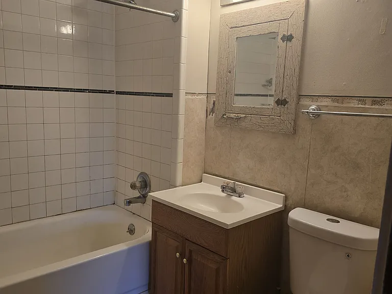400-402 S Arlington Ave #400 — Photo 10
