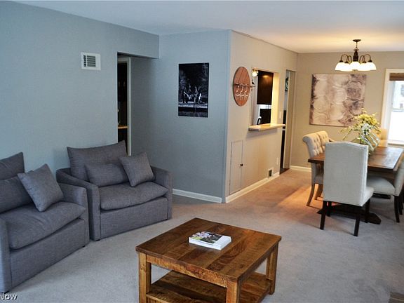 2nd image of 626 Sunrise View Dr