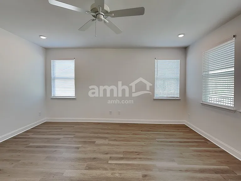 125 Hickory Pointe Rd — Photo 7