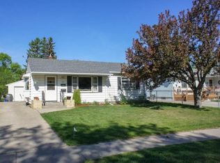609 18th St N, Moorhead, MN 56560