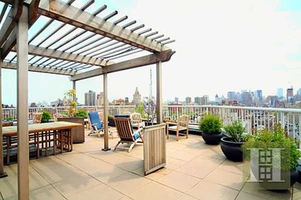 Sold by Halstead Real Estate | media 15