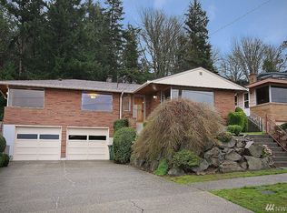 3330 56th Ave SW, Seattle, WA 98116