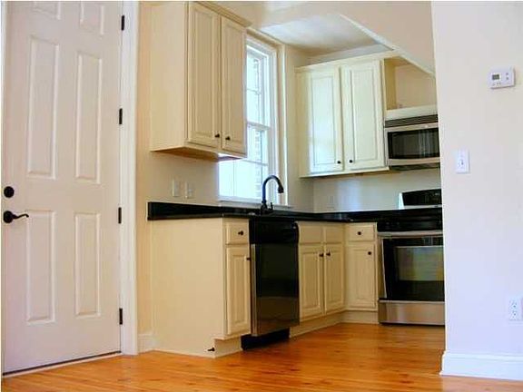 5th image of 4491 Summey St
