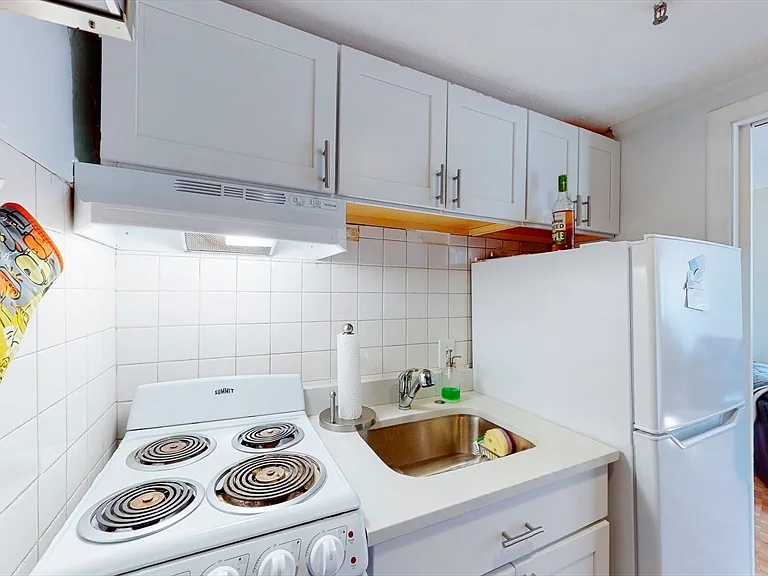 513 Beacon St #10 — Photo 14