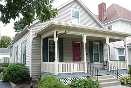 123 S Plum St photo 1