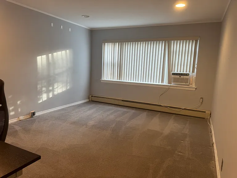 18 Linden St #1 — Photo 6