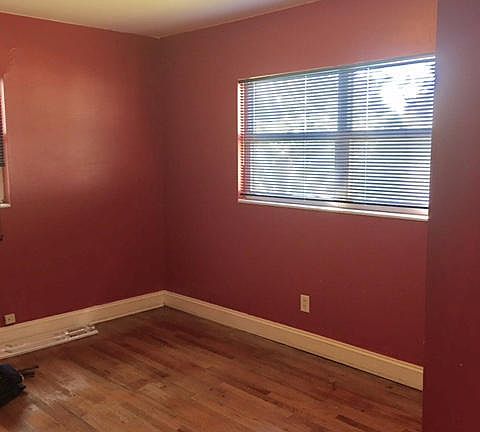 5th image of 2155 Maney Dr
