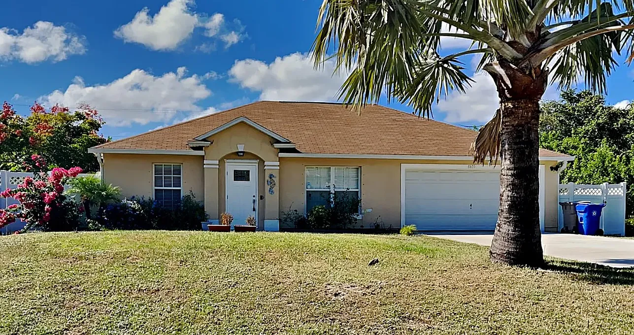 3 bed, 1280 sqft, $2,495 — Photo 1
