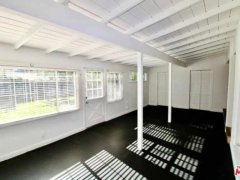 5415 Coldwater Canyon Ave — Photo 29
