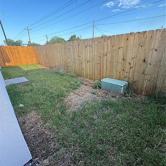 1215 Rosewood Ln #2 — Photo 13