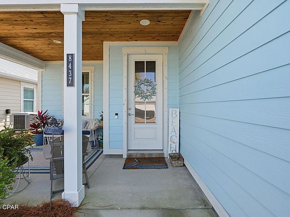 4th image of 8437 Warner Pl