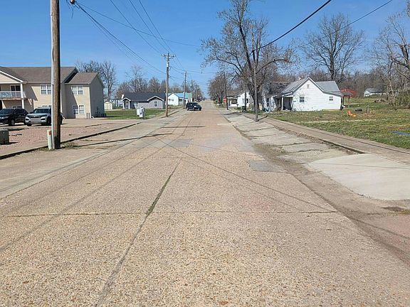 5th image of 407 Villar St