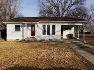 404 E 2nd St, Norris City, IL 62869