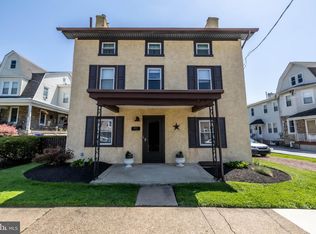 8025 Pine Rd, Philadelphia, PA 19111