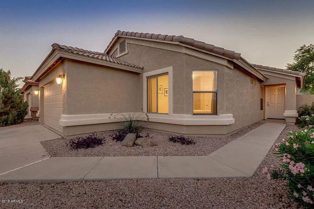 4 bed, 1506 sqft, $1,895 — Photo 1