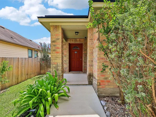 145 Myrtle St, Kyle, TX 78640