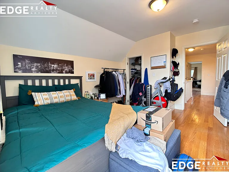 74 Brooks St #2 — Photo 10