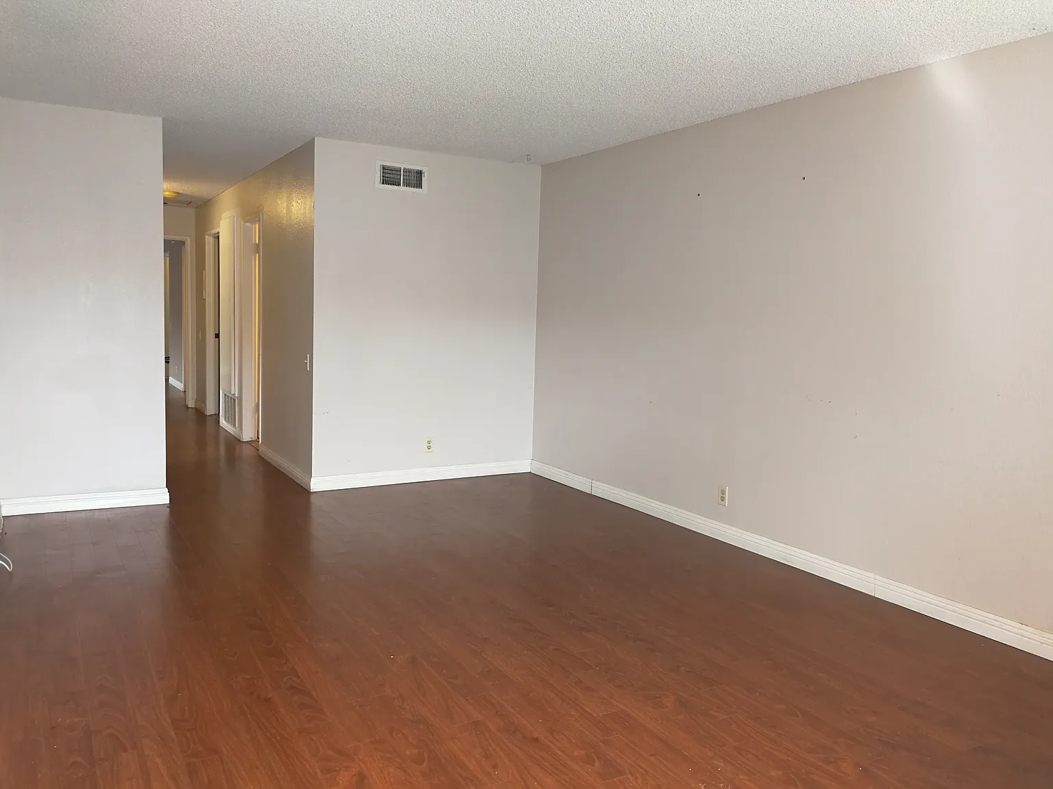 1860 Doverglen Way — Photo 4